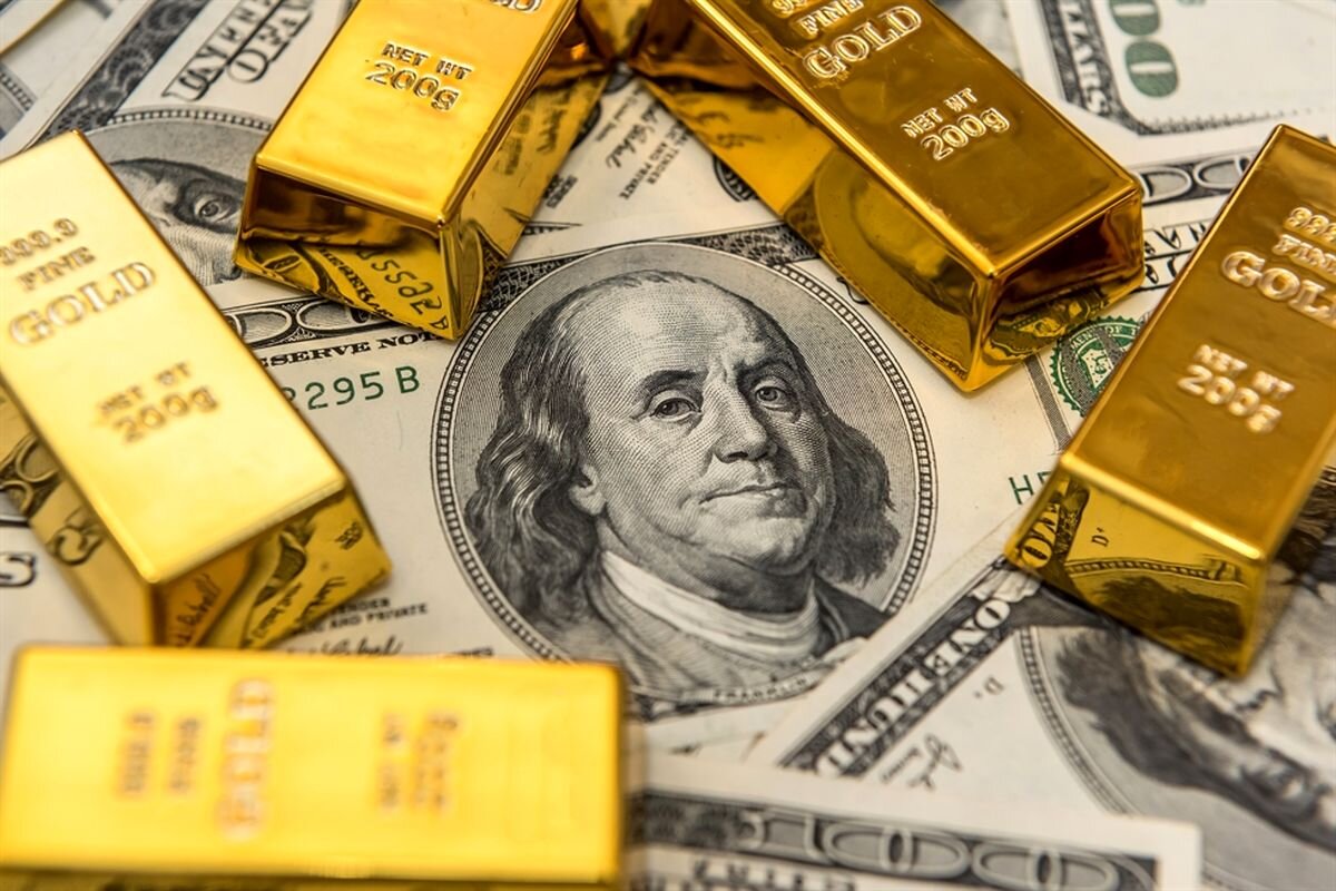طلا بالا رفت؛ دلار پایین آمد