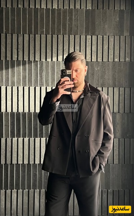 نگاهی به گوشه ای از دکوراسیون خونه امیرحسین فتحی بازیگر جذاب سریال شغال، جیران، شهرزاد مزین به المان های هنری و کتابخانه ای بزرگ/ بیخود نیست بهش میگن آقازاده سینمای ایران