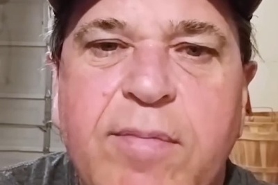 افتخار یک آمریکایی به غیرتِ ایرانی: به مبارزه با دولت آمریکا ادامه دهید، به شما افتخار می‌کنم...