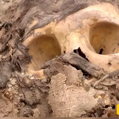 کشف مومیایی 3000 ساله زیر 7 تن زباله در پرو!+تصاویر