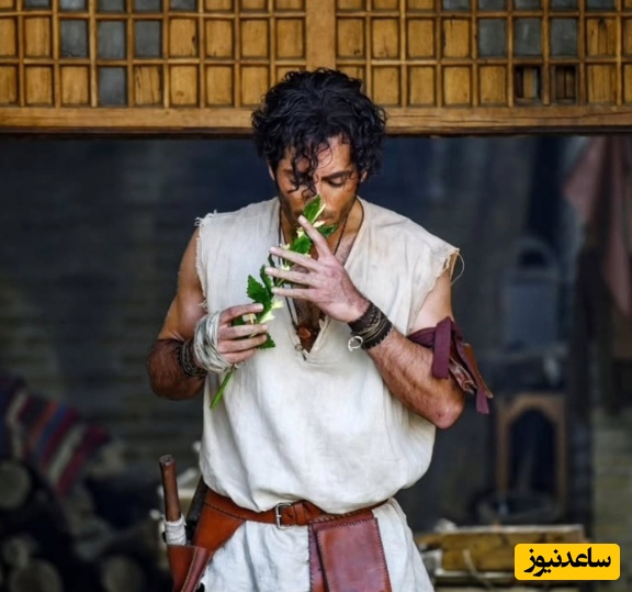 (ویدئو) وقتی پایان‌نامه نوید پورفرج را هم از پا درمی‌آورد!/ تفاوت خنده‌دار روز اول و روز آخر دکتری در دانشگاه