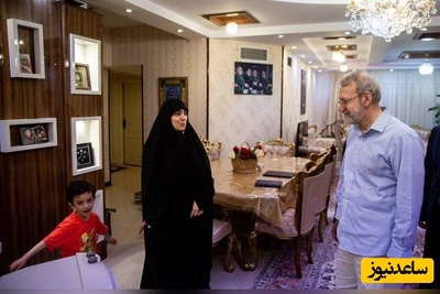 اولین ویدیو از خانه باصفا و ایرانیِ شهید لاریجانی؛ از ایجاد بخش مخصوص در پذیرایی برای زنده نگهداشتن یاد شهیدان تا جزئیات مبلمان کلاسیک و فرش‌های لاکی‌رنگِ اصیل