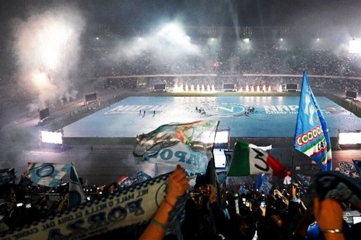 جشن قهرمانی مرگبارِ ناپولی در ایتالیا