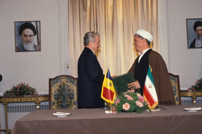 رئیس جمهور اعدام شده در کنار آقای رفسنجانی