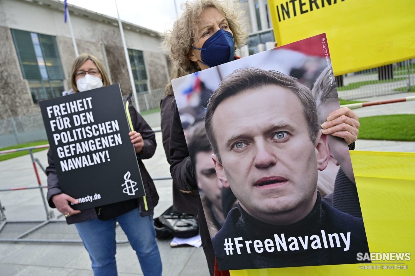 Jailed Kremlin critic Navalny wins Sakharov Prize, EU's top human rights award