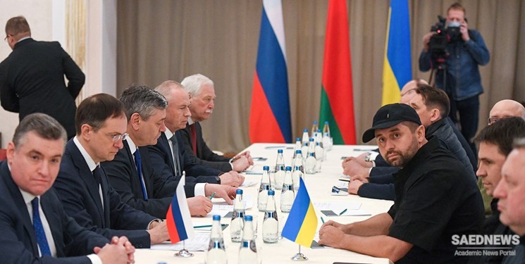 Ukraine-Russia talks start in Belarus amid 'reduced pace of offensive'
