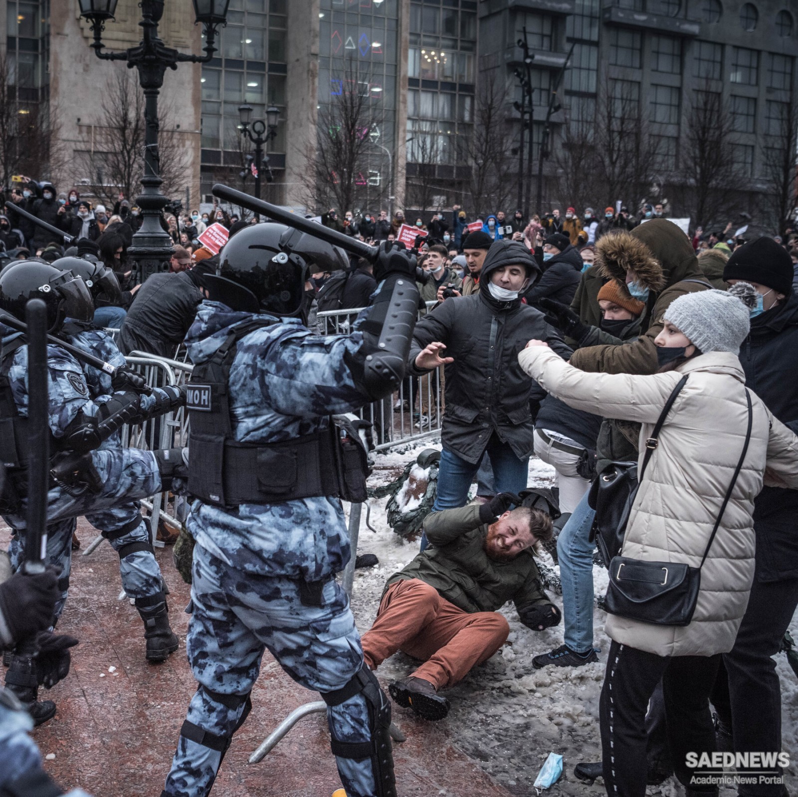 Hundreds of Russian Pro-Navalny Protesters Arrested by Police