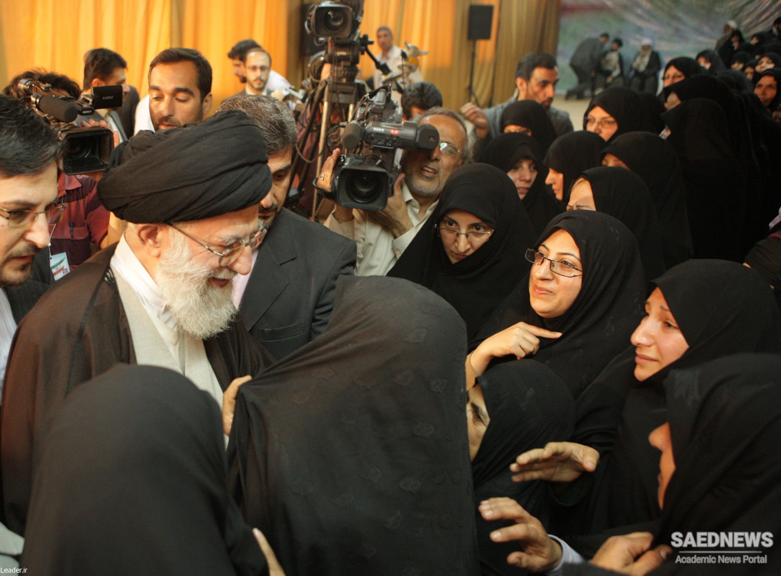 Supreme Leader of Islamic Revolution Lauds Women's Role in the History of Nation