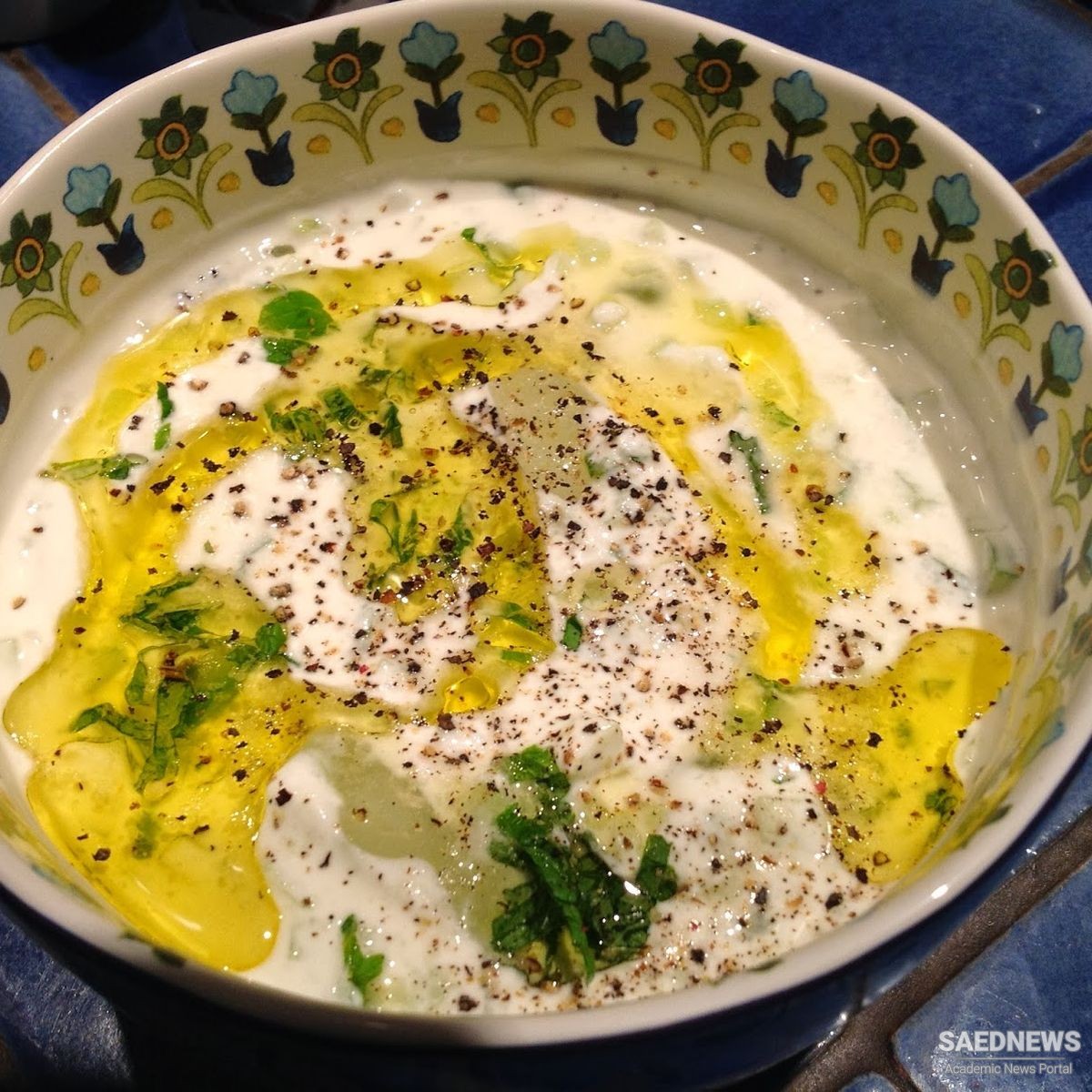 Turkish Cacik (Yogurt and Cucumber Dip)