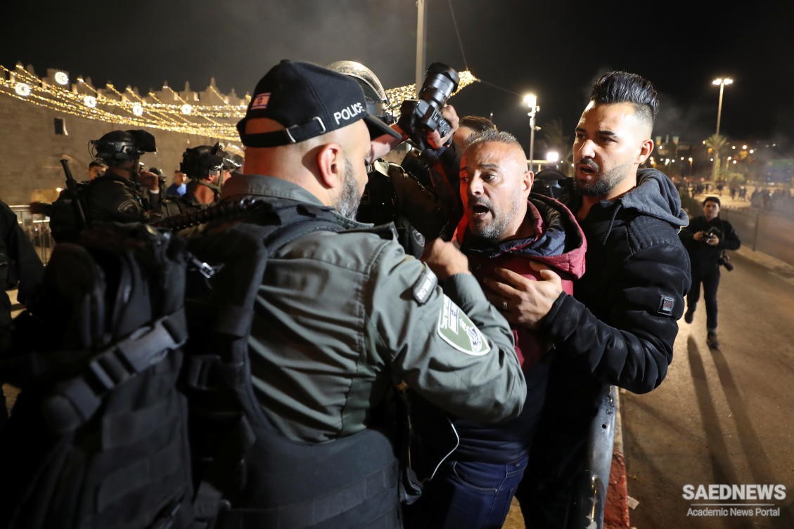 Brutal Attack of Zionist Occupiers to the Defenseless Journalist, Quds