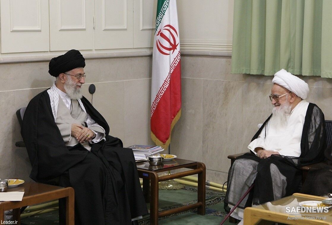Supreme Leader condoles demise of Grand Ayatollah Saafi Golpaygani