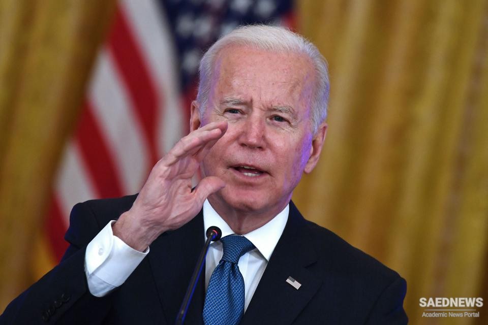Biden caught on hot mic insulting reporter over inflation question