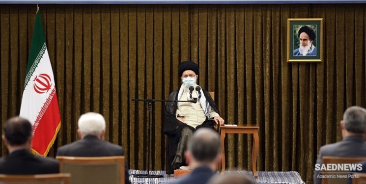 Ayatollah Khamenei Advises Rayeesi Gov’t Not to Trust West