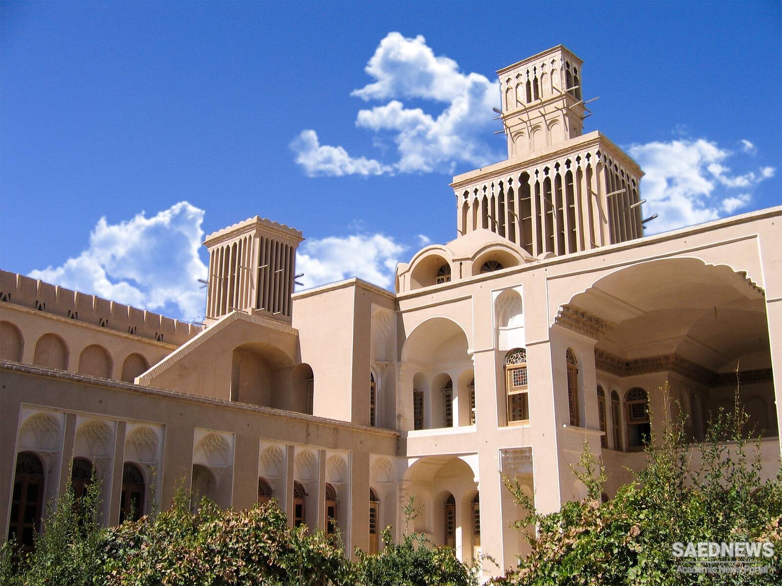 Aghazadeh Mansion, Abarkouh