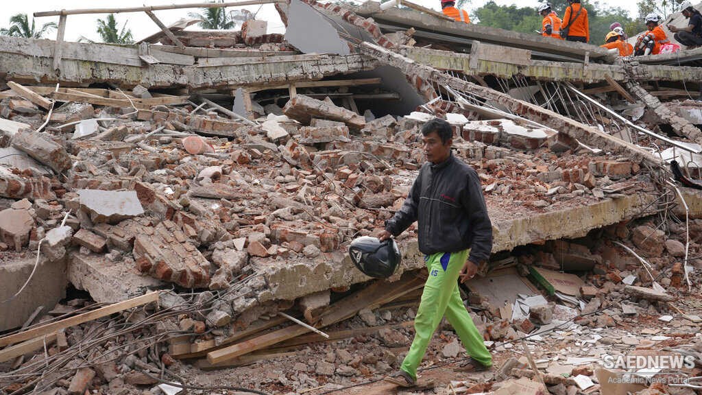 Horrific Scene of the 7.6 Magnitude Earthquake in Indonesia