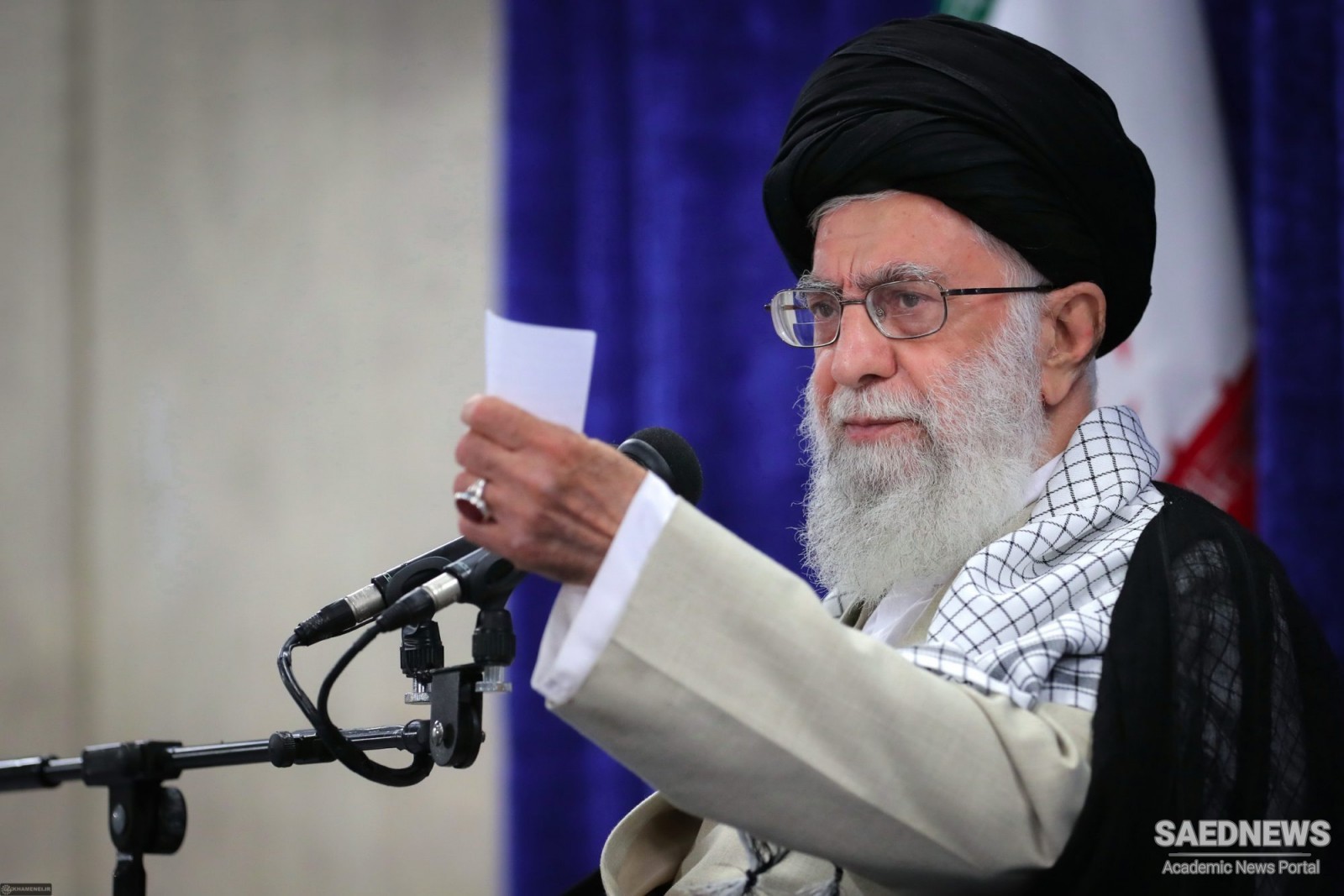 Supreme Leader Lauds Islamic Societies of Students and Encourages Them to Prepare Themselves for Strategic Roles