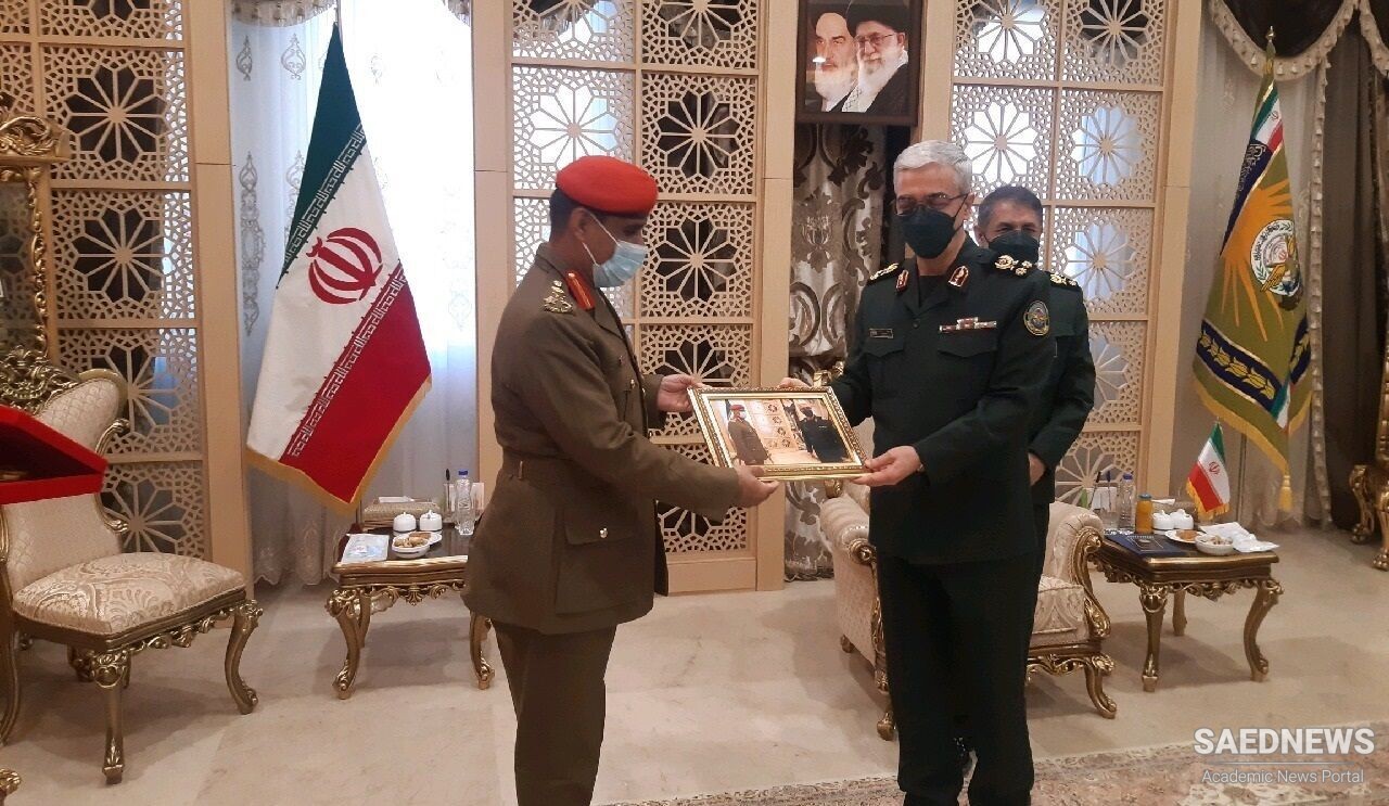 Iran, Oman review developing military ties