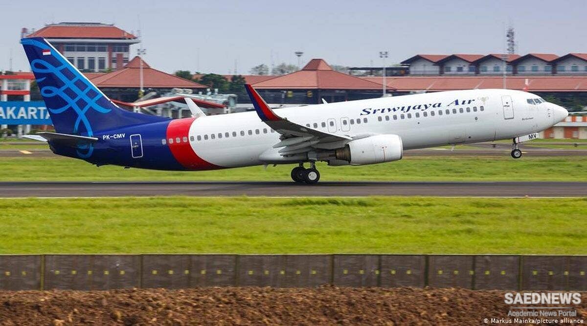 इंडोनेशिया के विमान एसजेए ने ६० यात्रियों के साथ संपर्क खो दिया