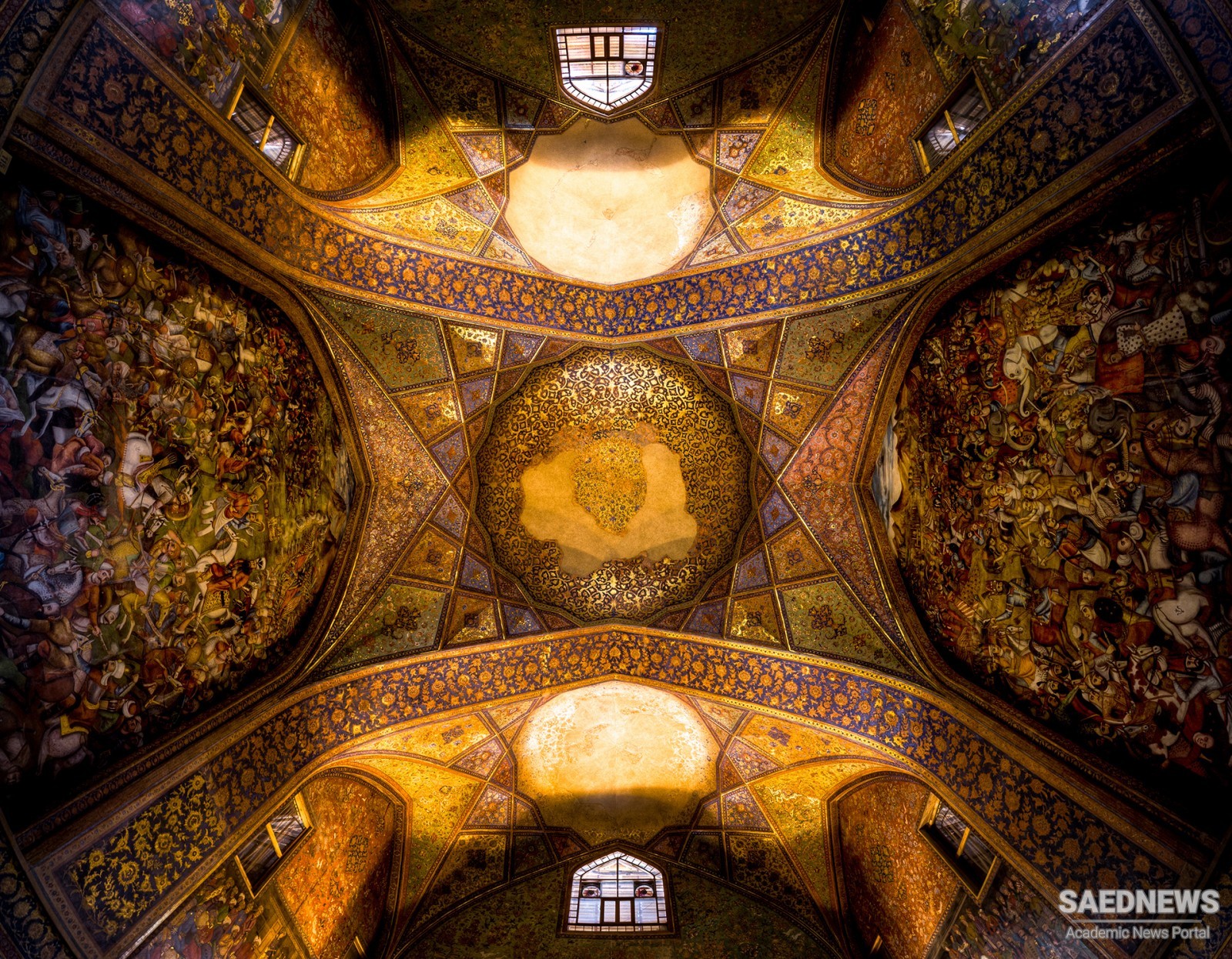चेहल सोतौन का महल फारस में सफ़ाविद महामहिम की शानदार याद