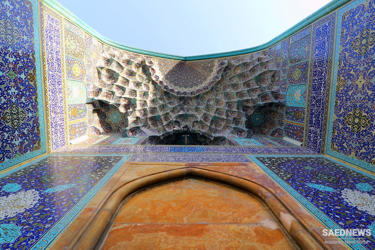 ईरान के सांस्कृतिक स्थल नाउरूज़ पर्यटकों की मेजबानी करते हे