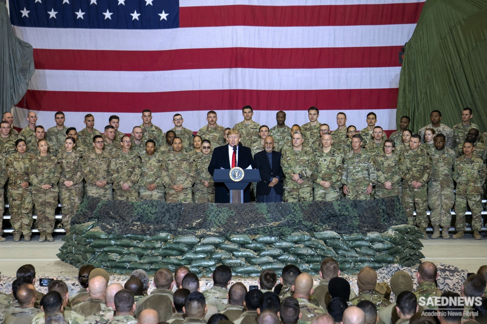 अफगानिस्तान में तैनात आधे सैनिक को अमेरिकी सरकार ने घर वापस बुलाने का फैसला किया है