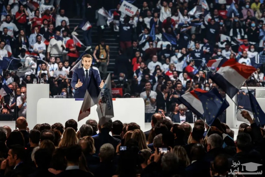 سخنرانی تبلیغاتی "امانوئل ماکرون" رییس جمهوری فرانسه در جمع حامیانش در شهر پاریس در آستانه برگزاری انتخابات ریاست جمهوری/ خبرگزاری فرانسه