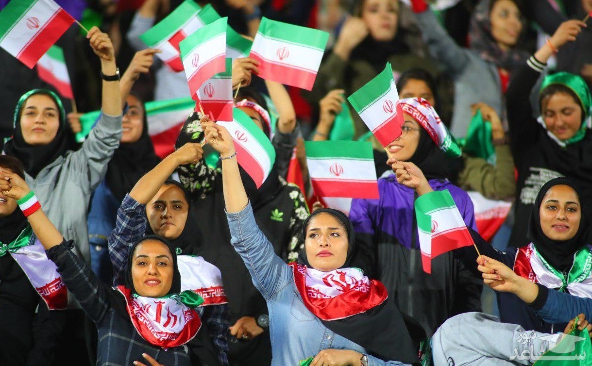 ورود زنان به ورزشگاه منع قانونی ندارد