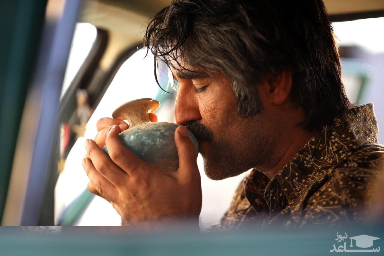 نوشته عبری تیتراژ زیرخاکی چه معنایی دارد؟