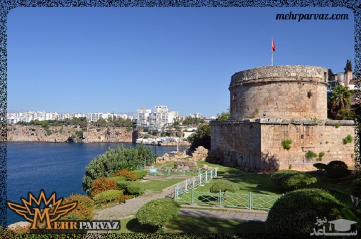 قلعه رومی از جاذبه های تاریخی آنتالیا