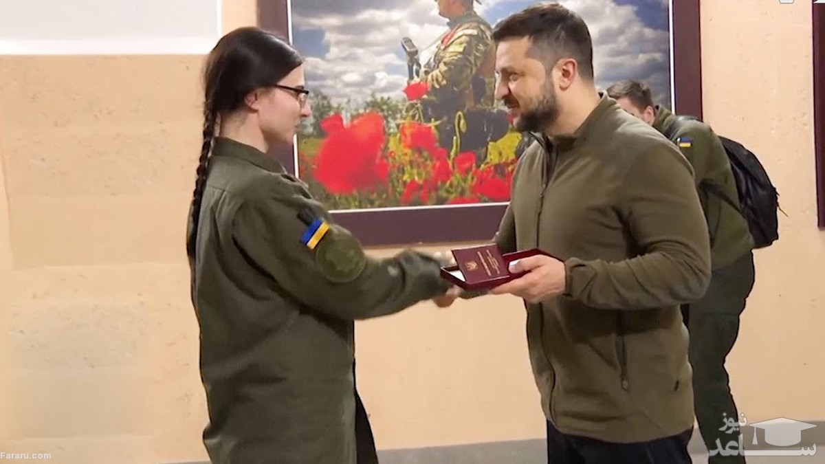 (فیلم) اهدای مدال از طرف زلنسکی به سربازان شجاع