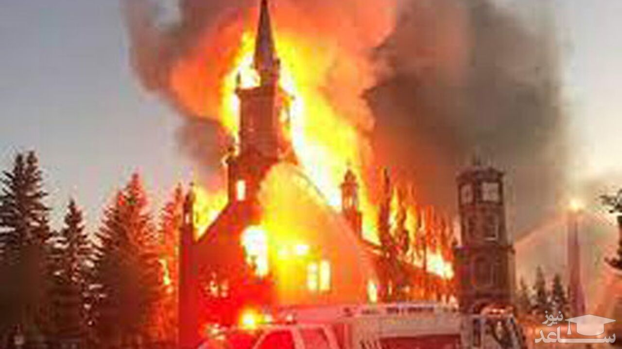 (فیلم) آتش کشیده شدن کلیساها یکی پس از دیگری در کانادا