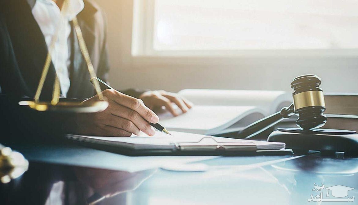 بهترین وکیل اداره کار چه خصوصیت‌هایی دارد؟