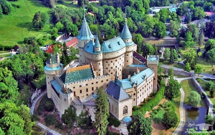 قلعه Château de Germolles