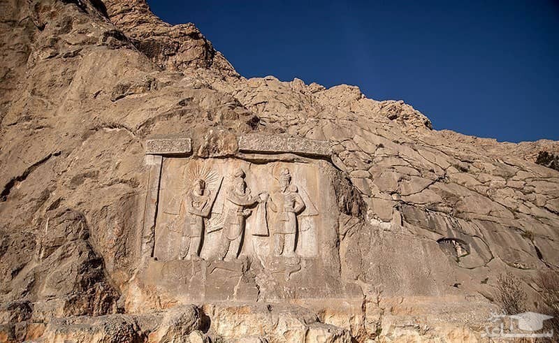 کتیبه  تاج‌گذاری اردشیر دوم در طاق بستان 