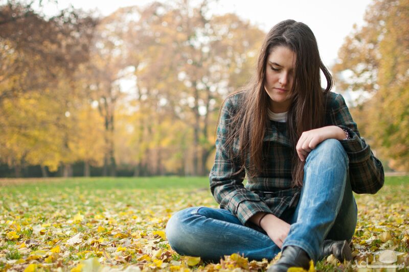علت های مختلف بروز افسردگی در دخترها و زنان جوان