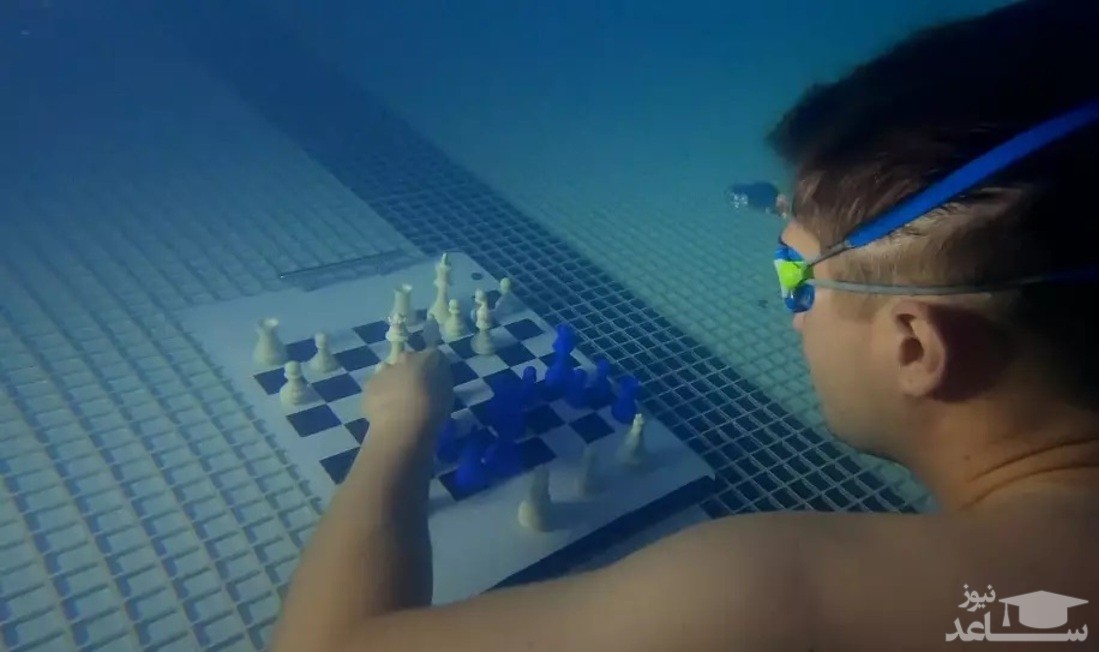 (فیلم) مسابقه شطرنج زیر آب!