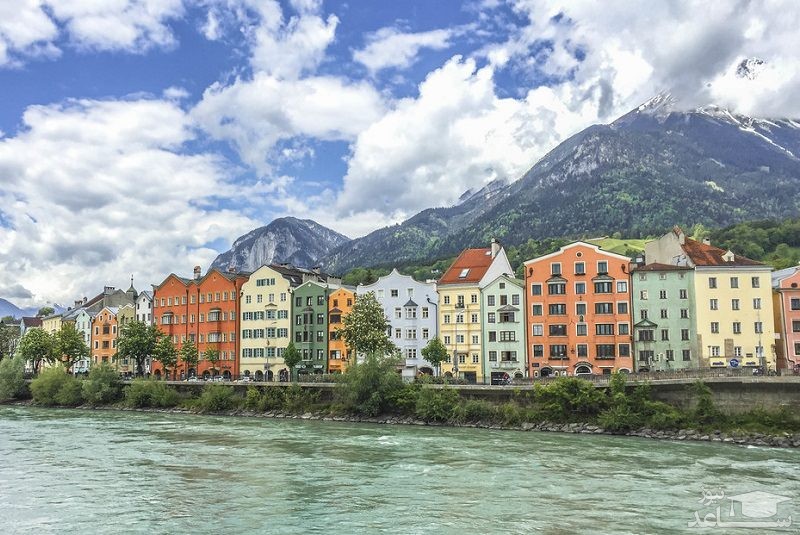 پیاده‌روی حاشیه رودخانه