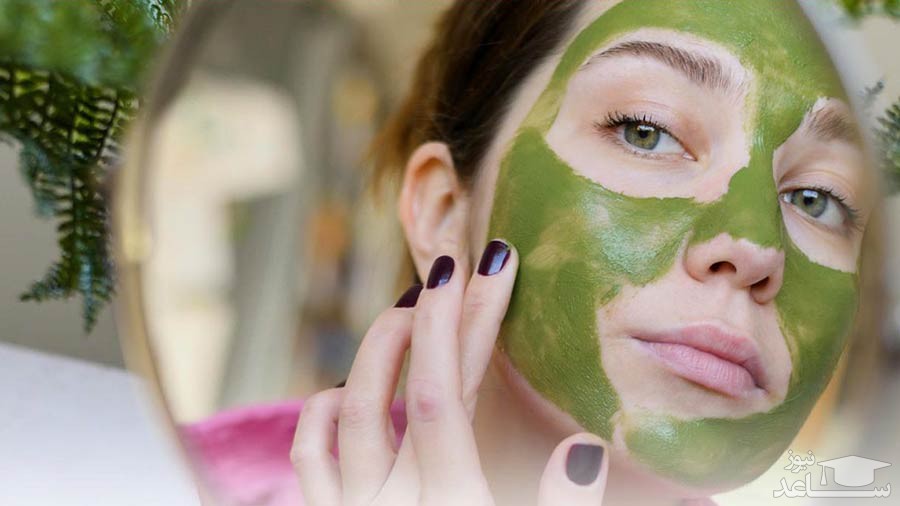 پوستر استفاده از ماسک جلبک برای جوانسازی پوست