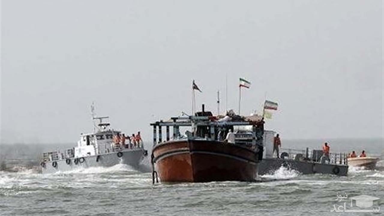 توقیف کشتی خارجی حامل سوخت قاچاق توسط نیروی دریایی سپاه در خلیج فارس
