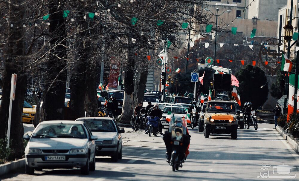 (عکس) راهپیمایی یوم الله ۲۲ بهمن در همدان