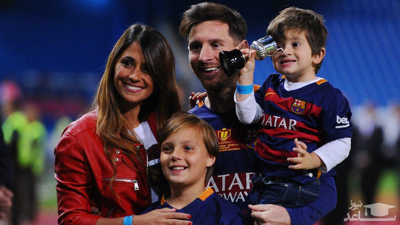 جشن خانوادگی مسی بعد از برد آرژانتین در جام جهانی 2022/ همه از مسی عکس می‌گیرند، مسی از همسرش