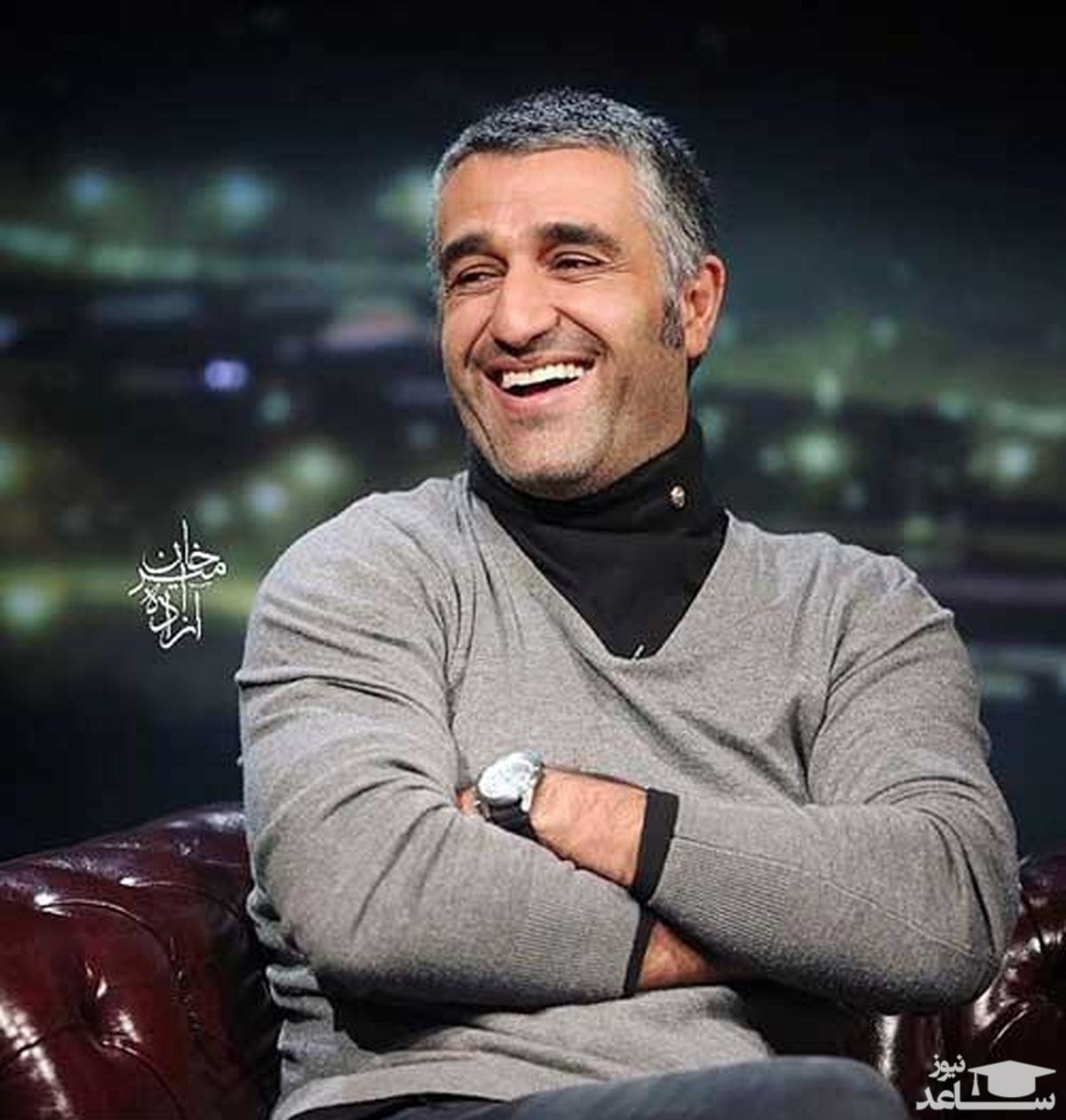 توهین مجری تلویزیون به آقای خبرنگار در حمایت از «پژمان جمشیدی»