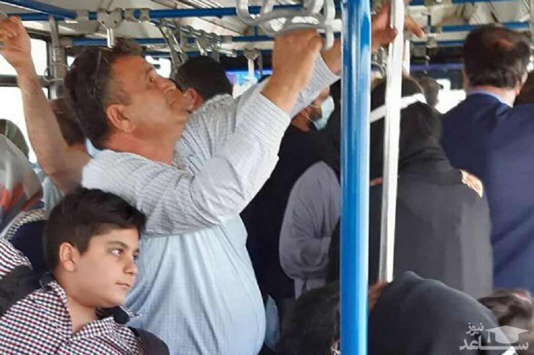 تصویری عجیب از مردم در اتوبوس های فرودگاه