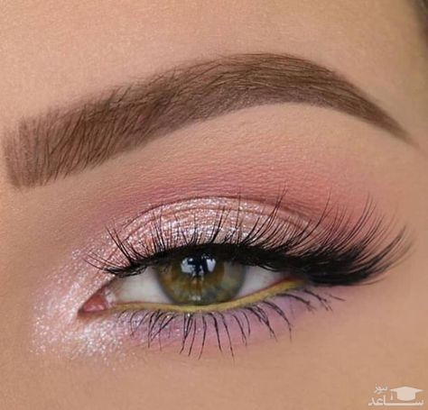 آرایش چشم لایت