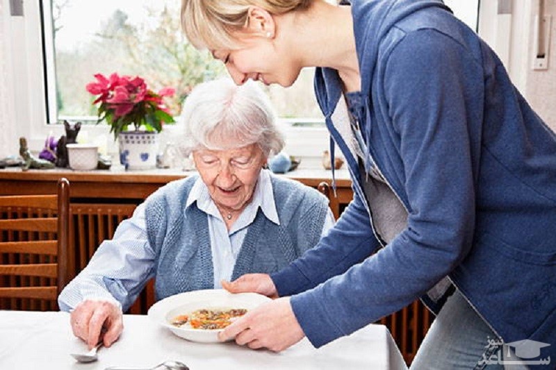رفتار مناسب با افراد مسن و سالمند