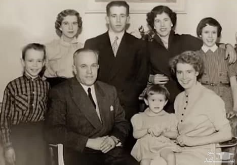 بریژیت مکرون در کنار خانواده