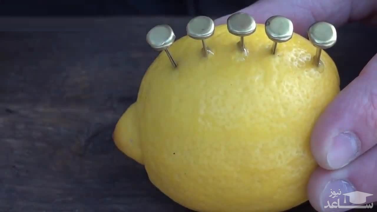 (فیلم) چگونه با داشتن یک لیمو ترش آتش روشن کنیم؟