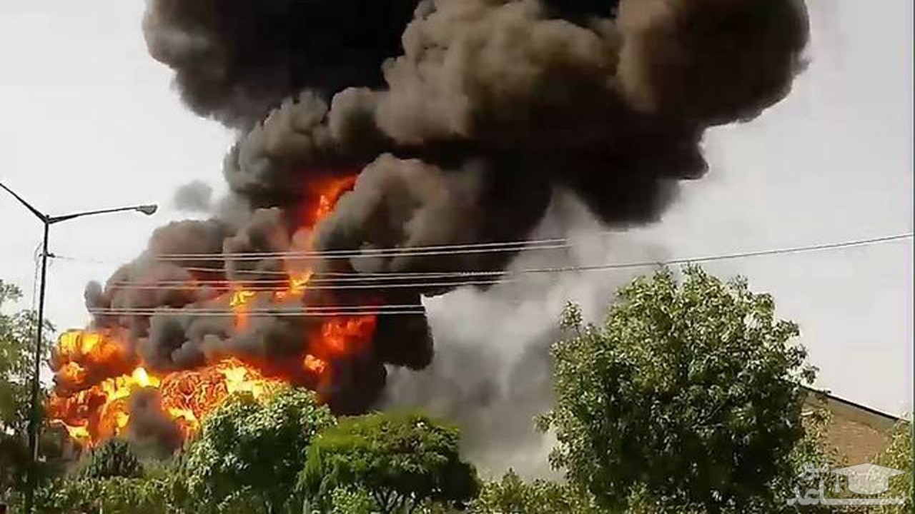 آتش سوزی مهیب کارخانه تولید الکل در قم +فیلم