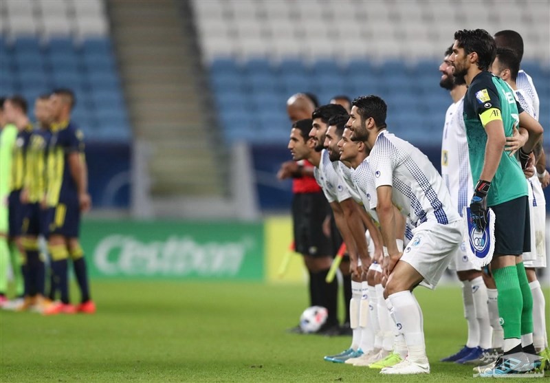 بازیکن قلیانی استقلال در سفر به دوحه لو رفت