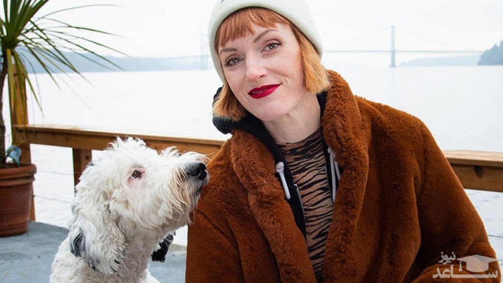 زنی که ادعا می کند سگش با او حرف زده و از خواب ها و احساساتش می گوید